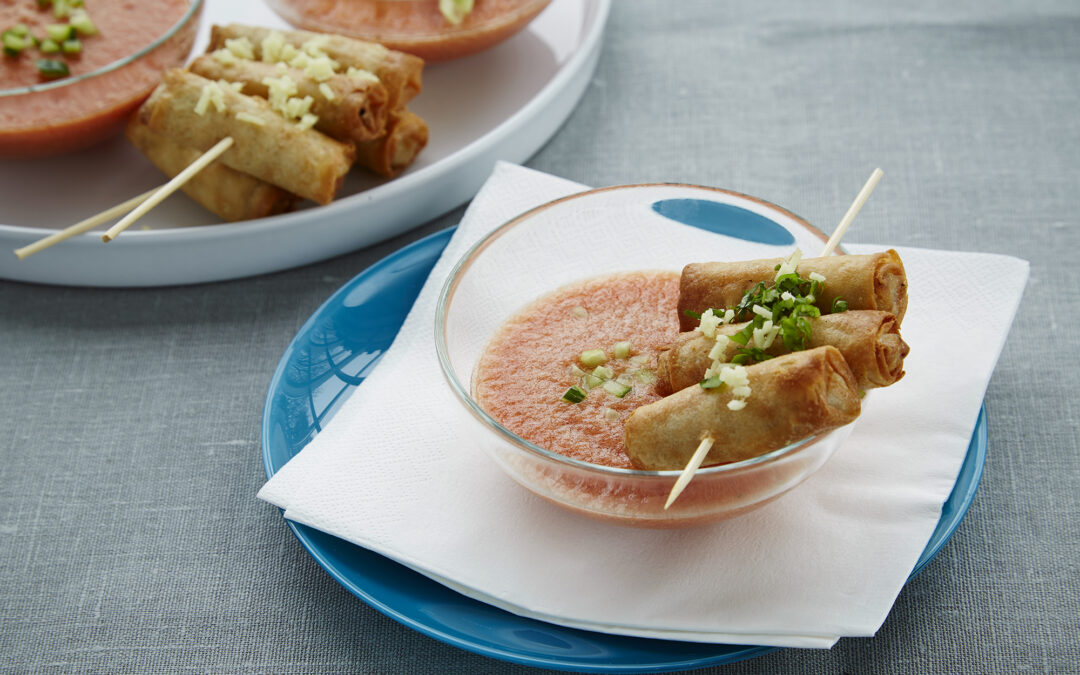 Van Choy Mini forårsruller med grøntsager med frisk ingefær gazpacho suppe